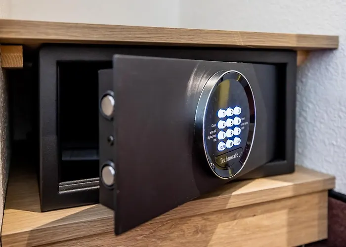 Western Le Bordeaux Sud מלון 3*